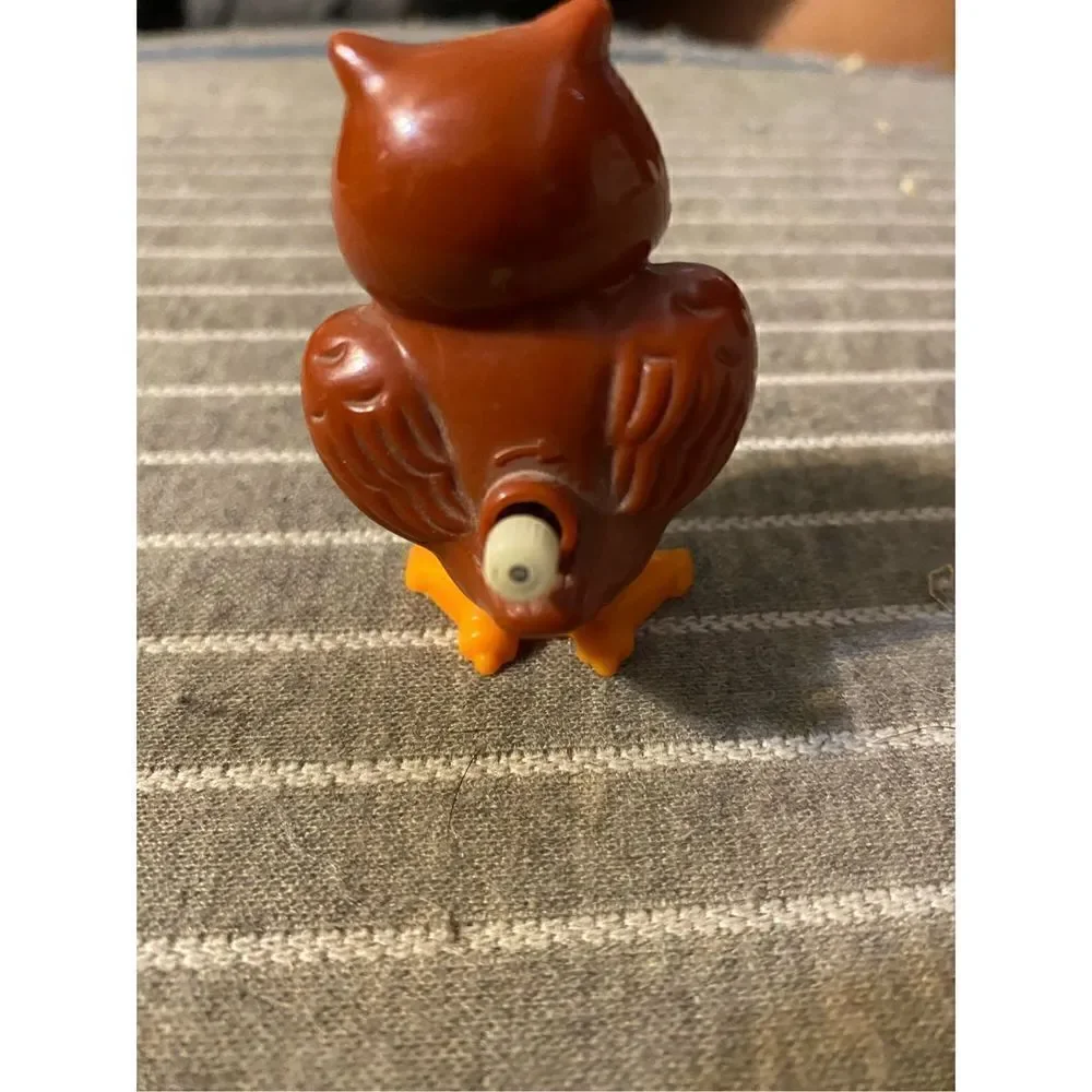 Vintage 1977 Tomy pocket pets wind up owl